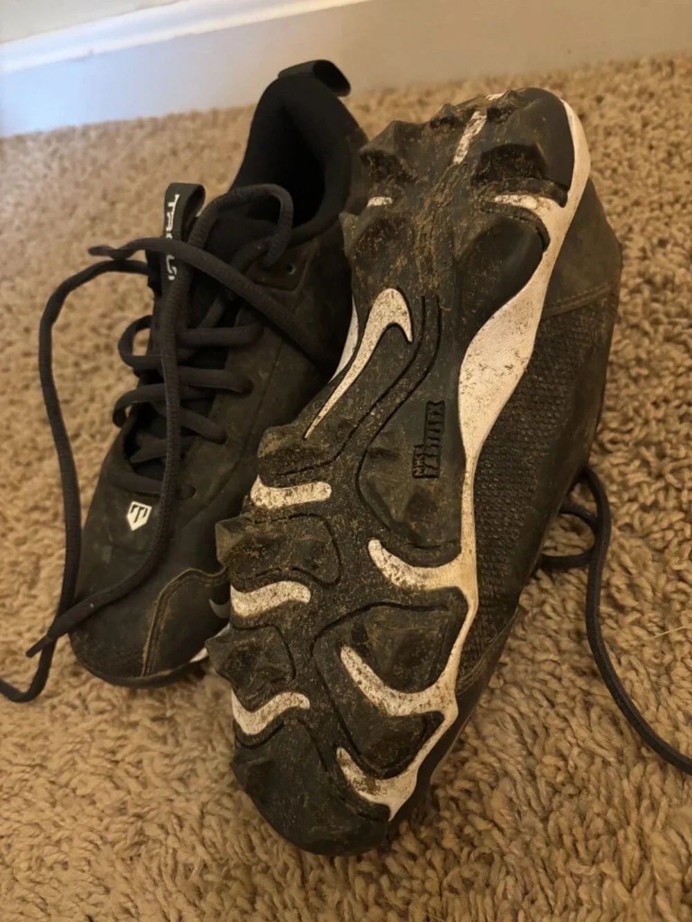 Nike baseball cleats size 2.5